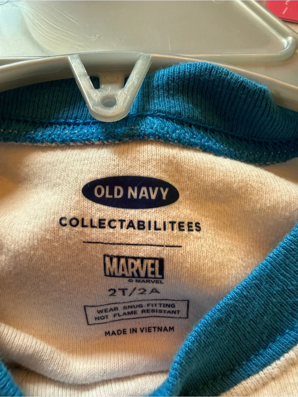 Old Navy Marvel Avengers Pajama Set 2T Super Tired Captain America Iron Man Hulk